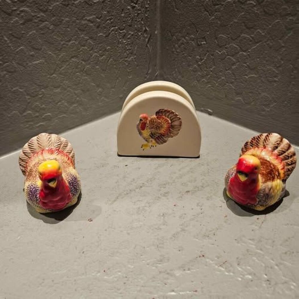 Ceramic Thanksgiving Turkey Napkin Holder and Salt & Pepper Shakers